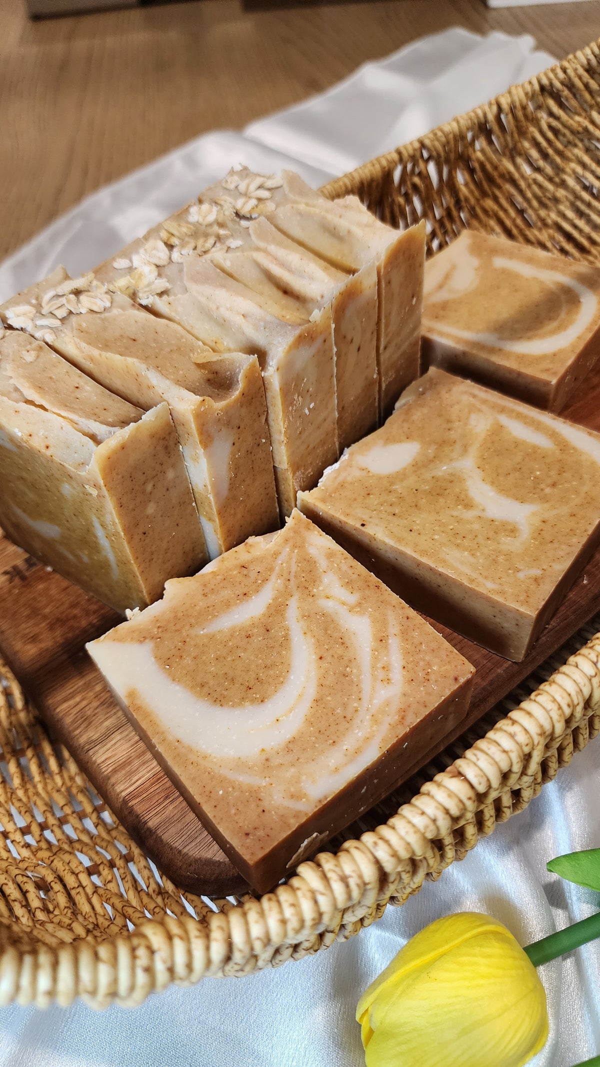 Golden Glow Bar | Goat Milk, Turmeric & Kojic Soap