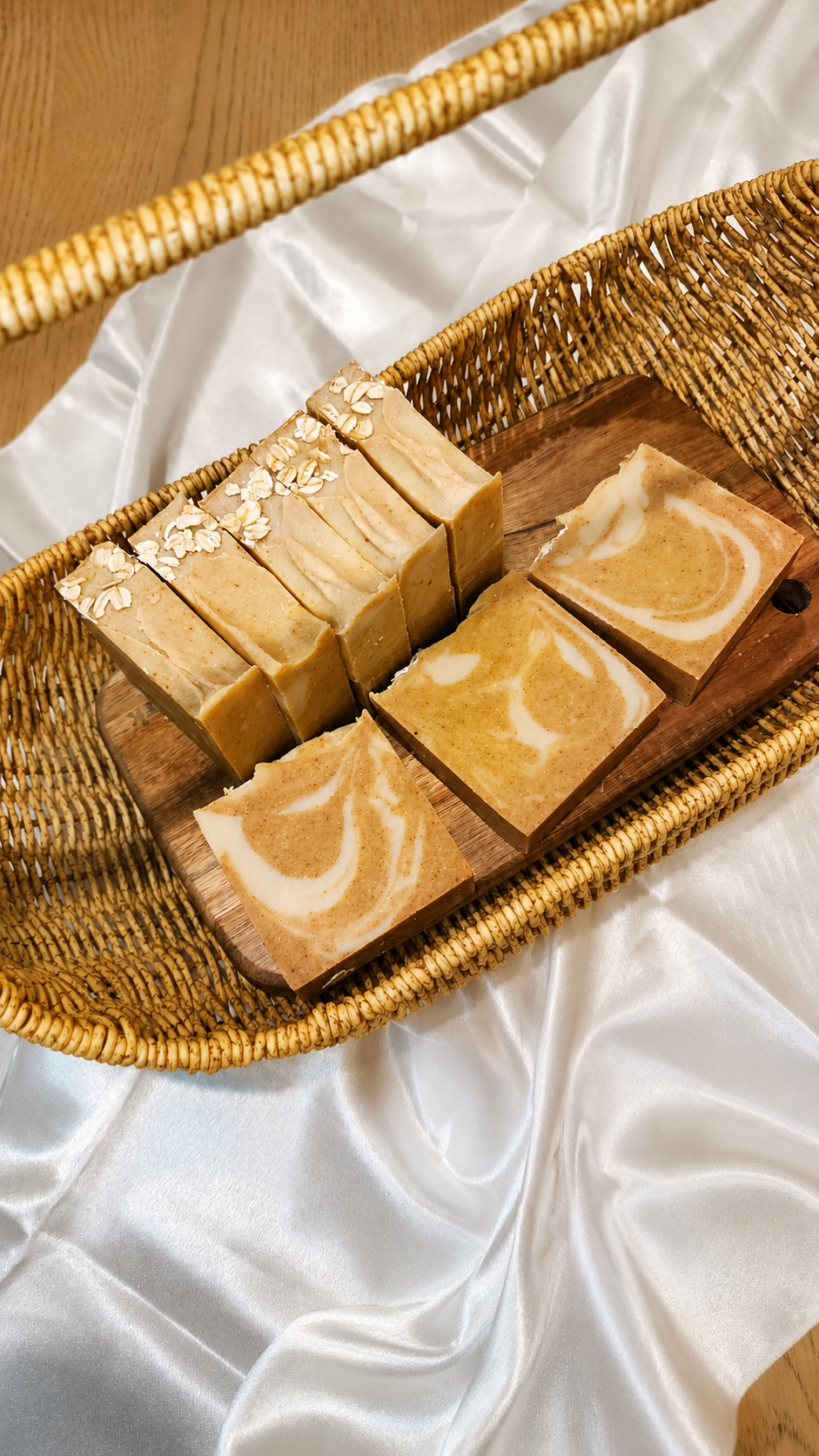 Golden Glow Bar | Goat Milk, Turmeric & Kojic Soap